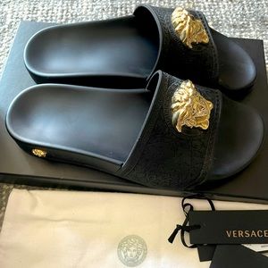 Versace palazzo pool slides